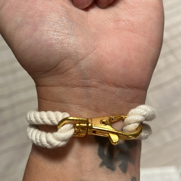 Beautiful Rope Bracelet - Picture 3 of 3